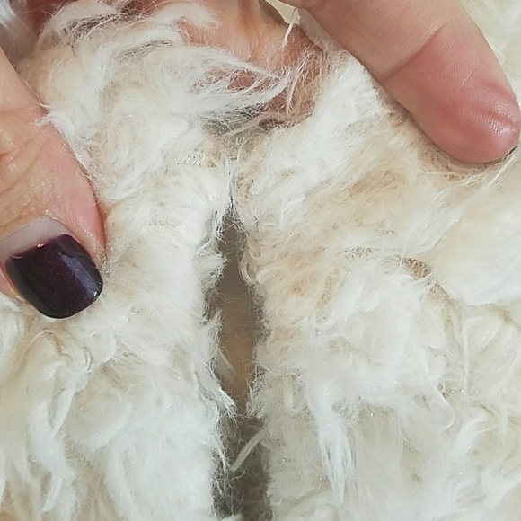 INC Faux Fur Vest S/M New - Picture 3 of 8